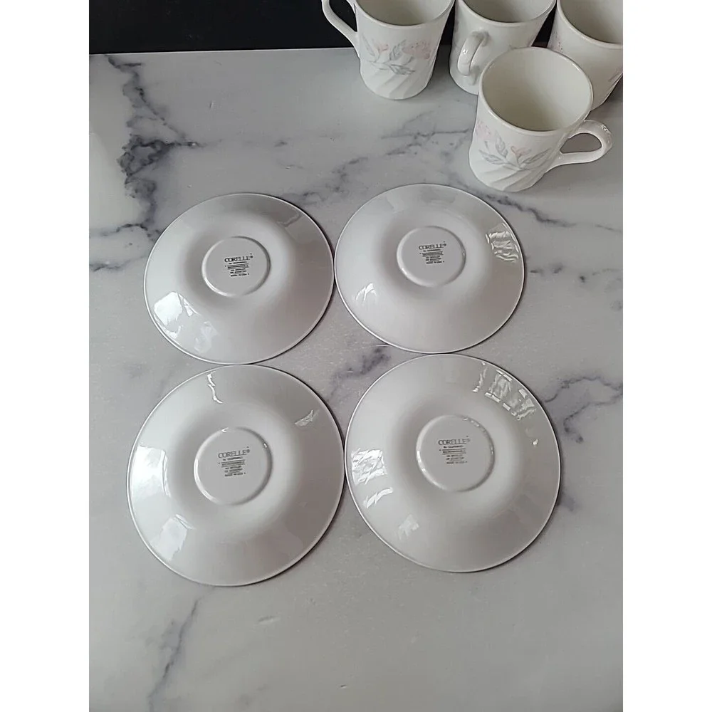 Vintage Corning USA 17 Cups And Saucers